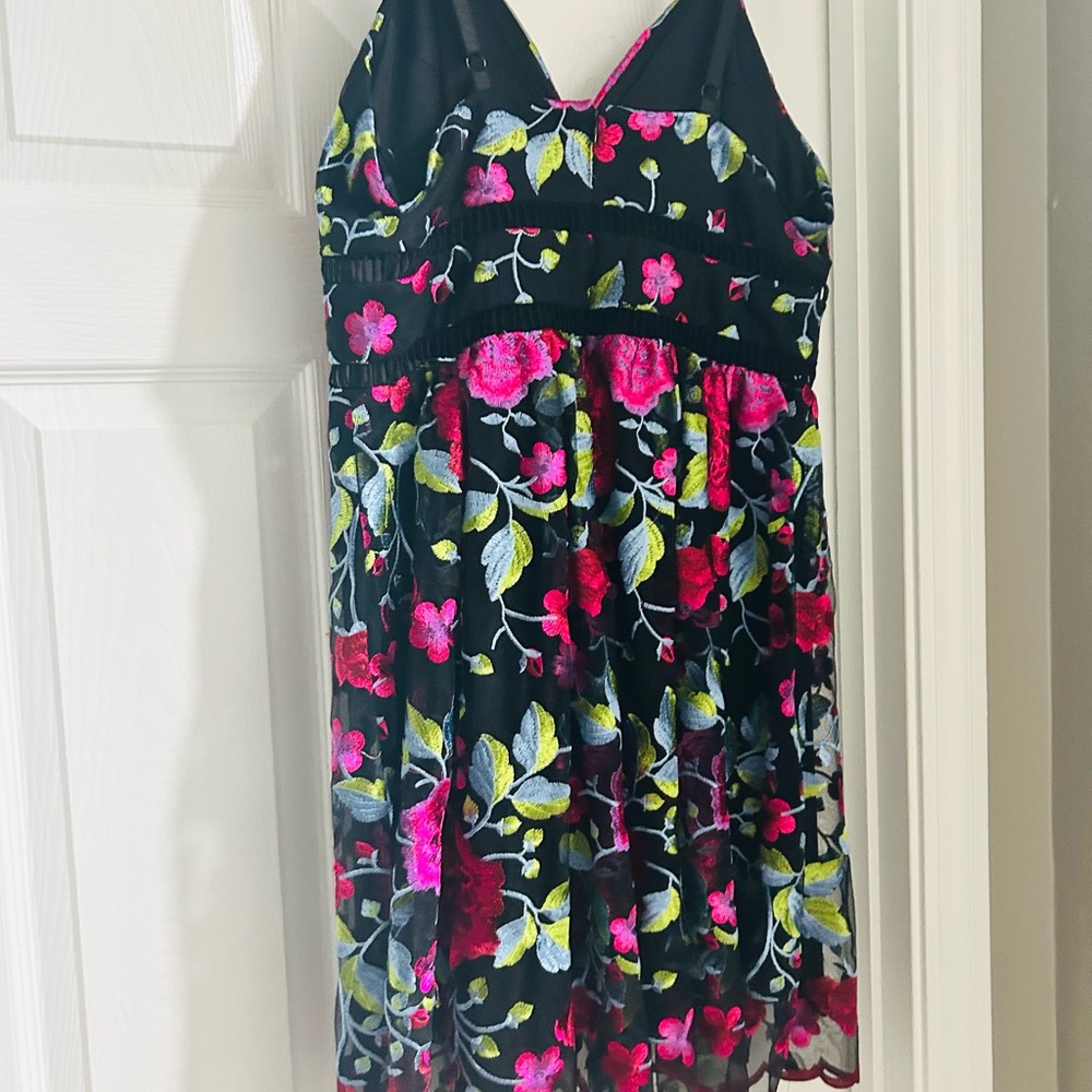 Nicole Miller Floral Sundress V-Neck - Picture 2 of 6